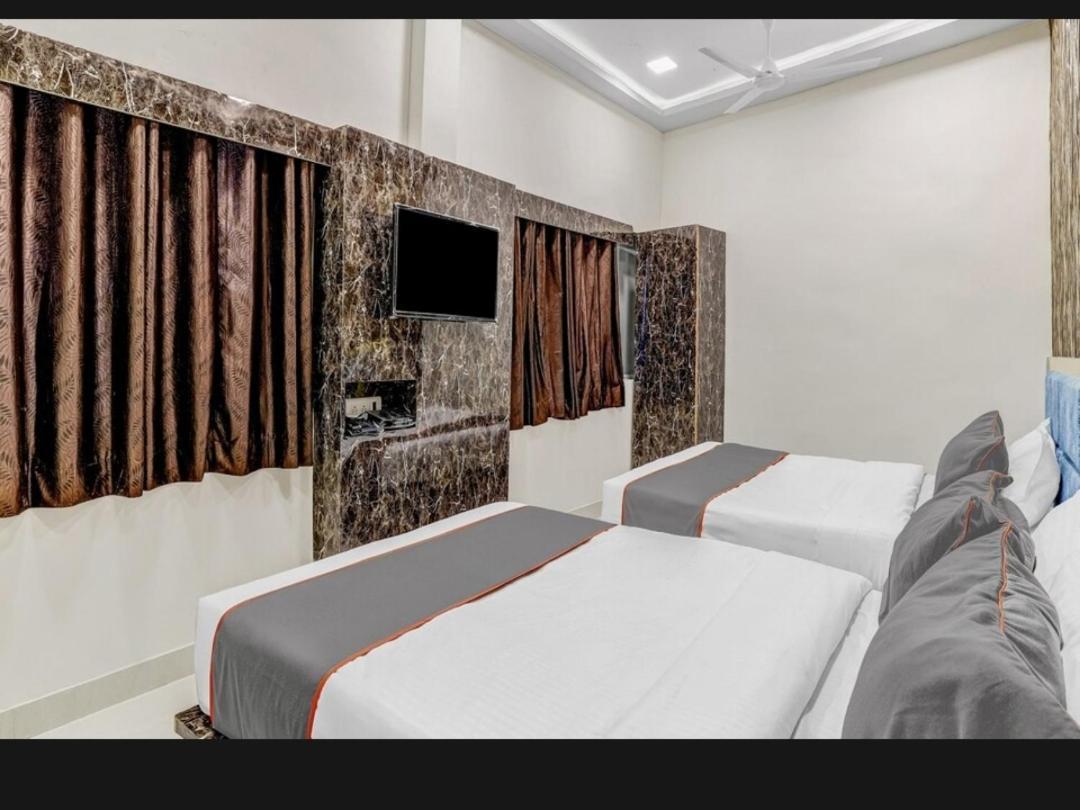 Hotel Bhavya Residency Ahmedabad Exterior foto