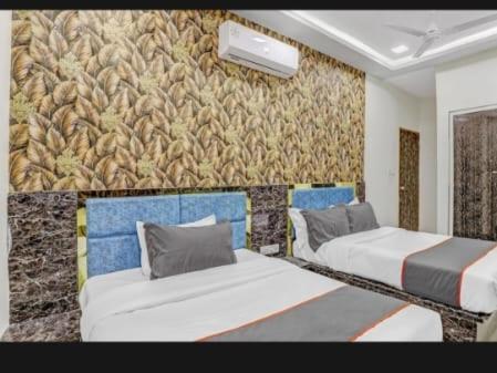 Hotel Bhavya Residency Ahmedabad Zimmer foto