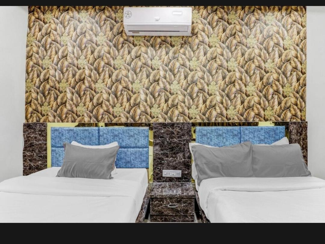 Hotel Bhavya Residency Ahmedabad Zimmer foto